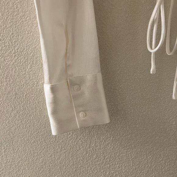 ZARA White Satin Backless Blouse - Picture 5 of 6